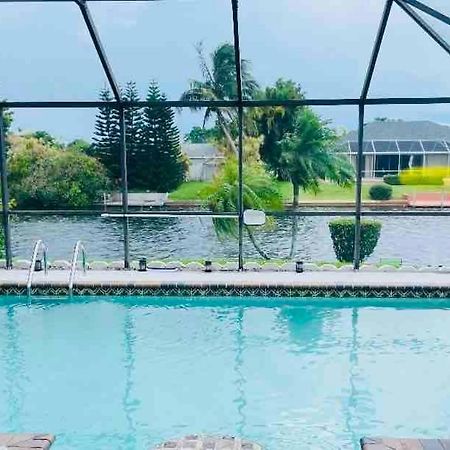 Hidden Secret Waterfront Retreat Villa Cape Coral Exterior photo